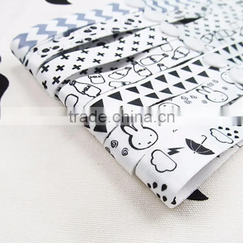 INS Hotsale White and Black Pacifier Clips with Buttons