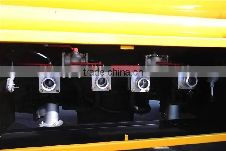 dongfeng 3-4 cubic meter small oil tank truck