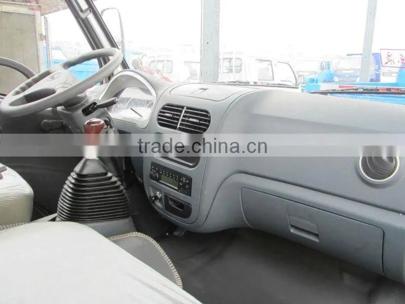 T-KING 1 TONS LIGHT TRUCK
