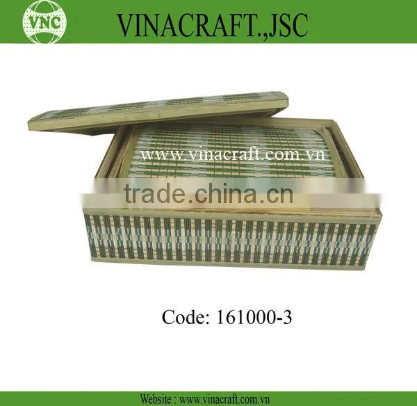 Bamboo basket with lid for gift packing