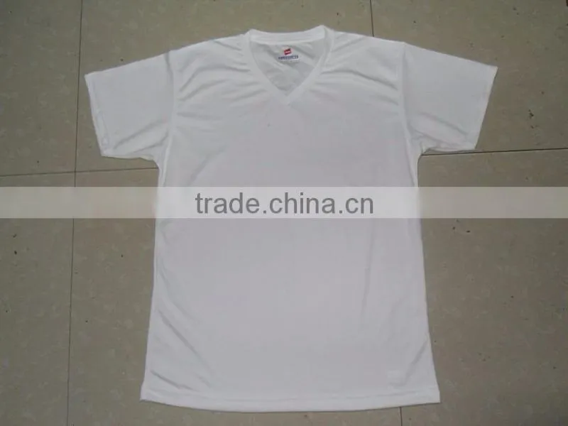 2016 Perfect popular in China hot style best quality V-neck T-shirt for men