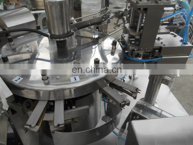 Fully and high speed automatic milk/coffee powder pouch filling and packing machine
