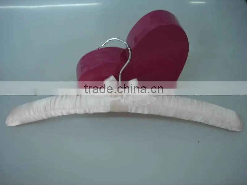 EM1308-002 promotions gift satin hanger classic underwear hanger