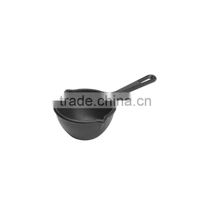 cast iron sauce pot with lid