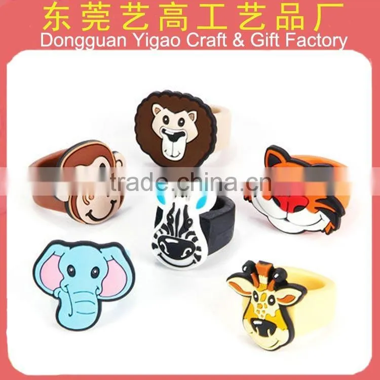 OEM plastic tiger finger ring, animal finger ring,PVC cartoon anime finger ring