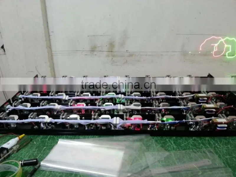 Eight Heads Red & Green 600mW Beams Effect Laser Light