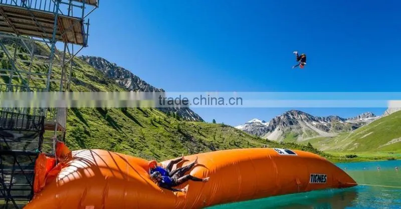 8m inflatable water jumping bag / funny inflatable water toys from Guangzhou