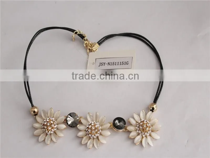 High quality flowers pendant necklace, crystal gem necklace