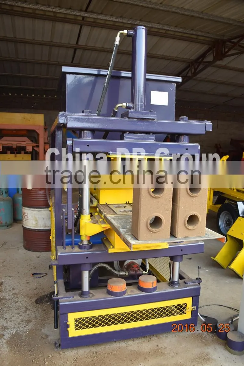2016 popular low cost lego interlocking clay brick making machine for sale