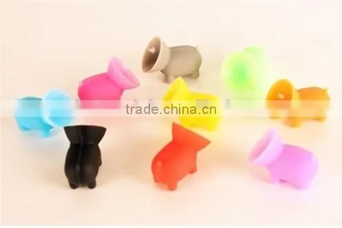 Hot-selling custom pig animal shaped silicone smartphone sucker stand