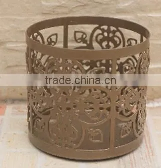 Hollow Metal Pen Stand