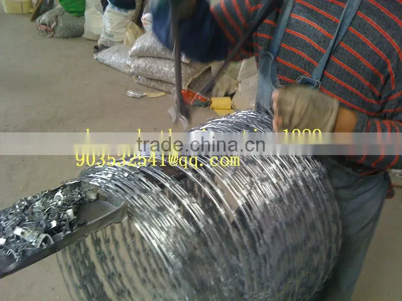 Electric Galvanized/Hot-dipped galvanized Razor Wire for Security Use