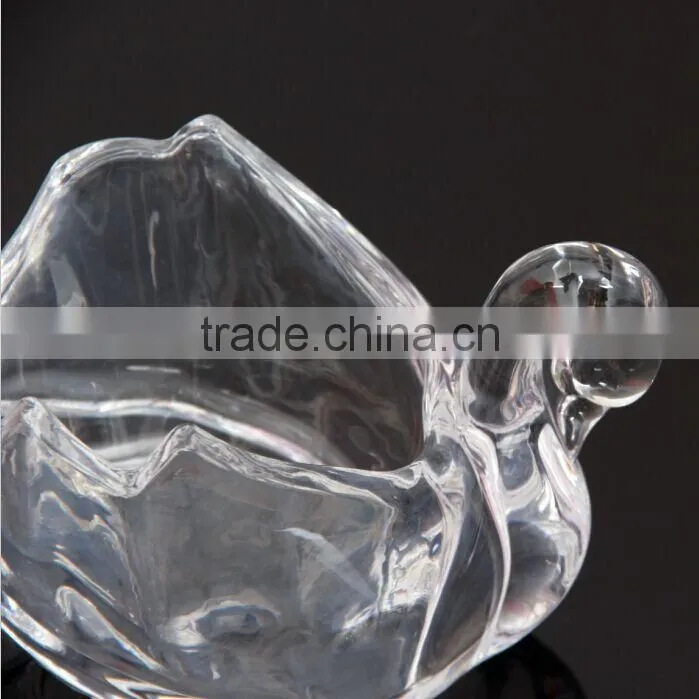 With 10 years experience factory offer wholesale glass swan shape home decoration items