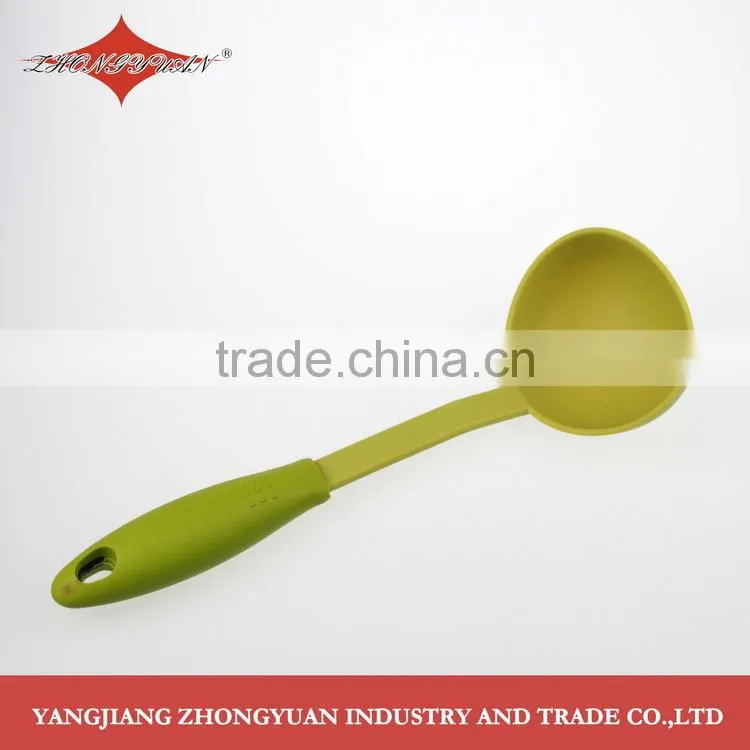 High quality plastic coating nylon kitchen tools of slotted Shovel