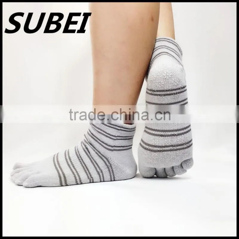 Five fingers and toes cotton non-slip yoga socks
