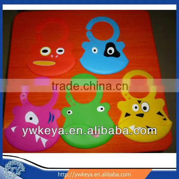 2016 new cute Animal Patterns Non-toxic soft silicone waterproof baby bibs