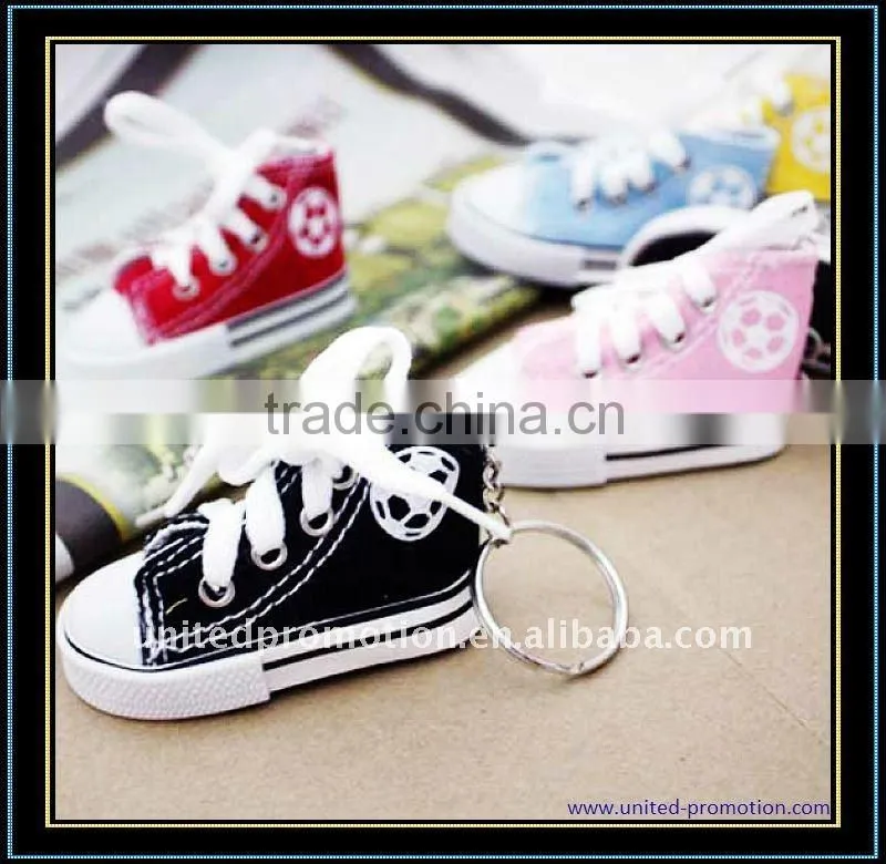 gift shoe keychain sneaker