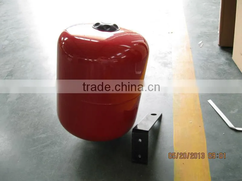 Expansion Solar Tank