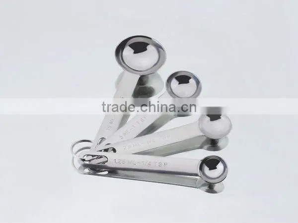 Set of 4pcs silver measuring spoons