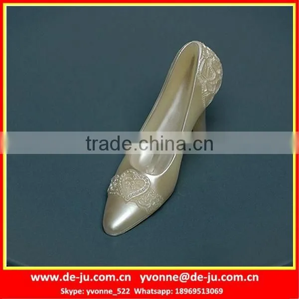 Simple Design Beautiful Silver High-Heel Shoe Candle