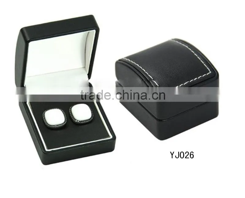 Leather jewelry box