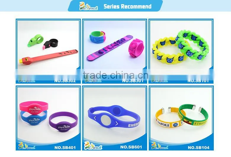 2016 Hot selling low price soft glowing silicone bracelets