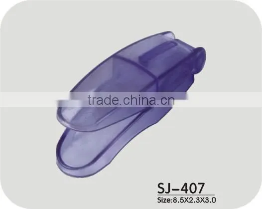 Plastic pill crusher