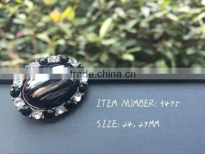 Hot sale new style acrylic rhinestone button five shapes cheap sewing plastic button