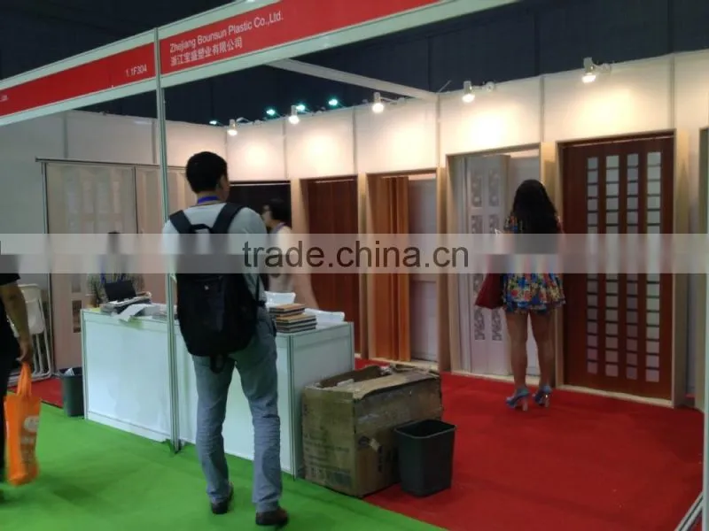 2015 Hotsale Bounsun Plastic Folding Door