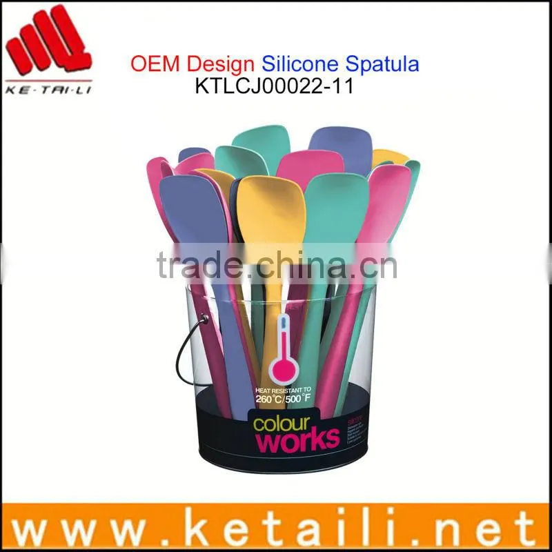 High quality eco-friendly silicone scraper kitchen utensil
