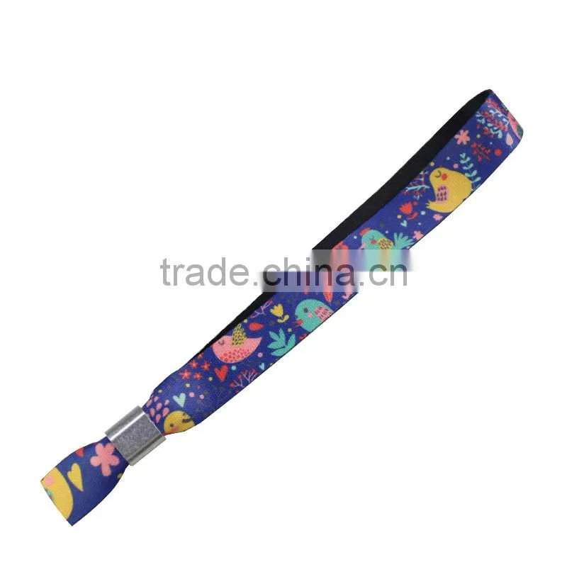 China wholesale plastic clip woven wristband for festival