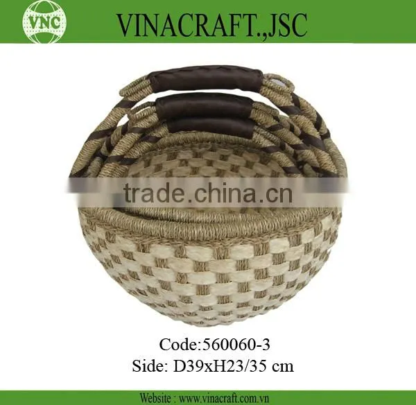 Seagrass laundry basket with lid