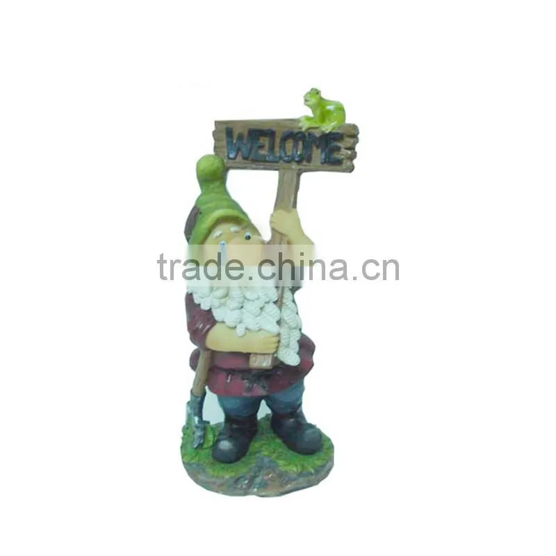 dwarf garden figurine