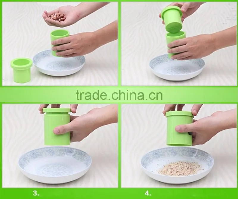 2017 New arrival kitchen tools manual dry fruit nut grinder