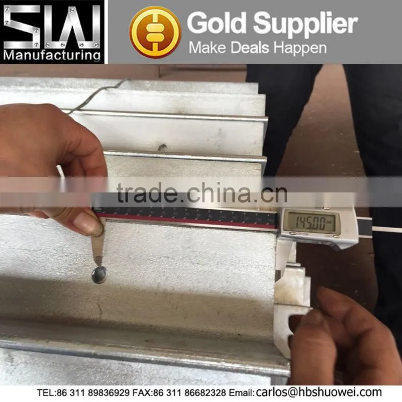 Galvanized angle iron, iron angle with punched holes