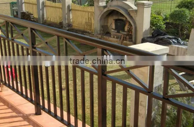 2015 Top-selling wrought iron balcony protection fencing