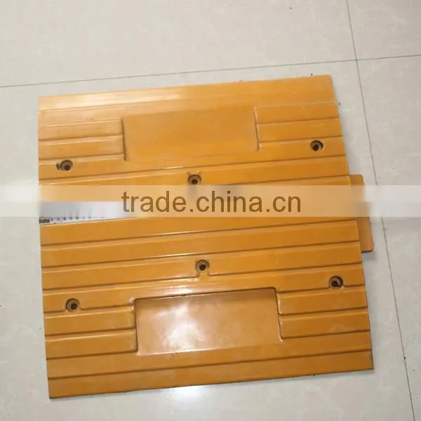 Yellow and Black Rubber Road Hump