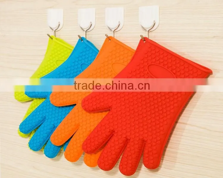 2016 Hot selling kitchen golve/heat resistant oven silicone glove