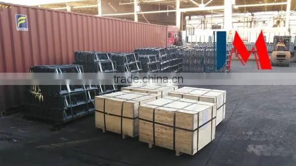 Q235 steel conveyor belt roller frame for rock crushing JMS532