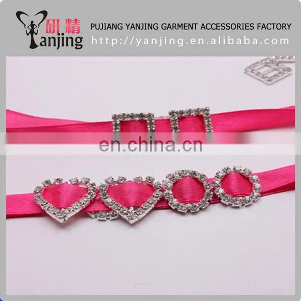 Wholesale Ex-factory price glass rhinestone and pearl buckle