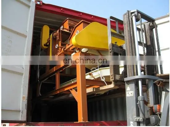 Best selling hazelnut shelling machine,hazelnut huller,hazelnut cracking machine 008613838527397