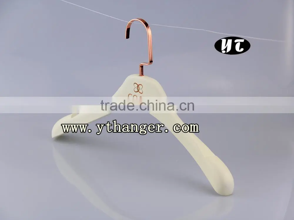 Fashion Design Wooden Clothes Hanger