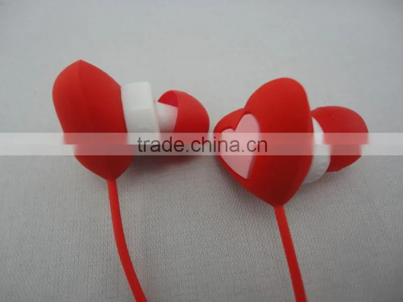 3D gift heart earphone