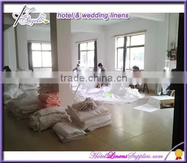 wholesale hotel comforters, poly-filling hotel living comforter set-most economical