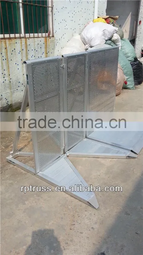 Aluminum crowd control barrier. Mojo Barrier ncert security barrier