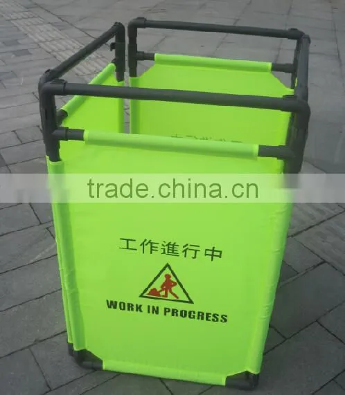 green cloth foldable barrier