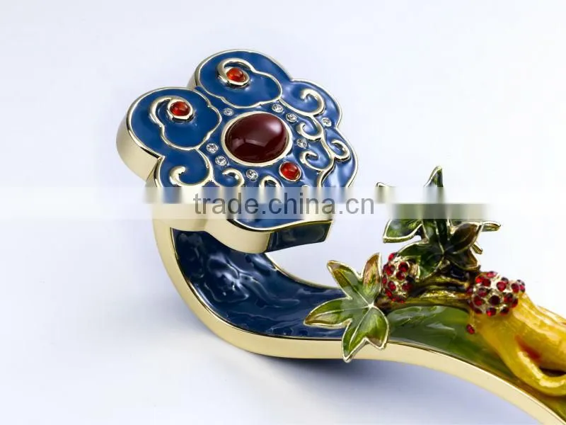 RORO Chinese Trational Wish Ruyi ginseng enamel crystal glass decorative article for home decoration/gift