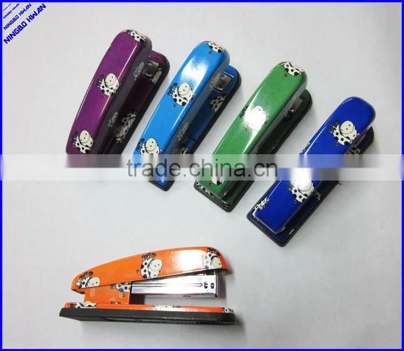 New design hot selling standard size decorative manual hole punch