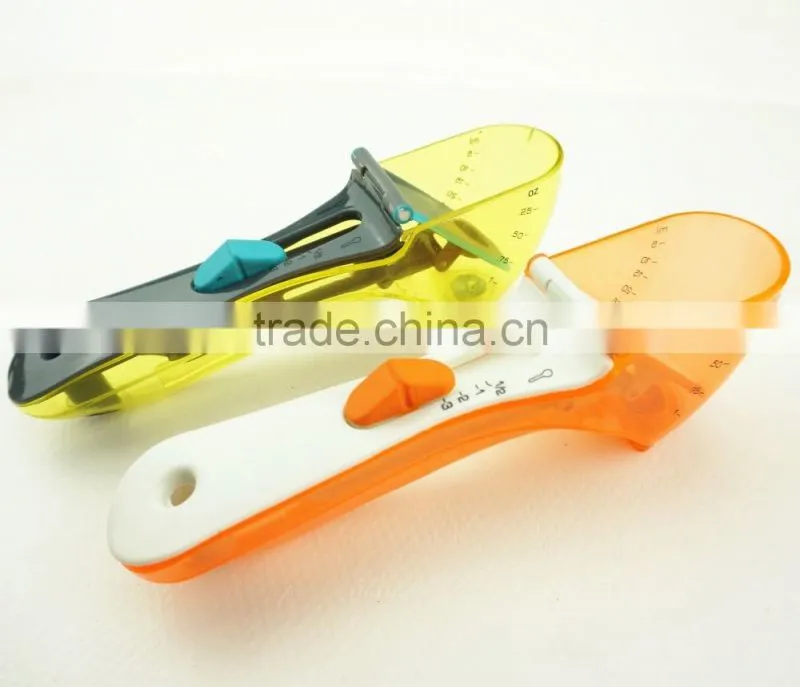 47061 Magnet Adjustable Plastic Kitchen Measuring Spoon
