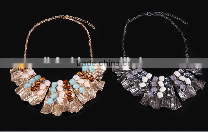 new fashion ladies glass necklace